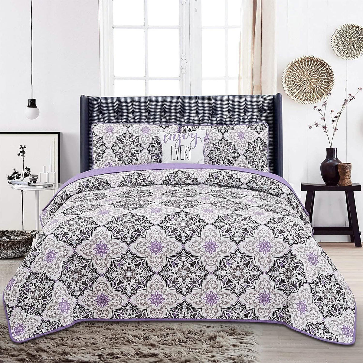 4-Piece: Reversible Quilt Set - Assorted Styles