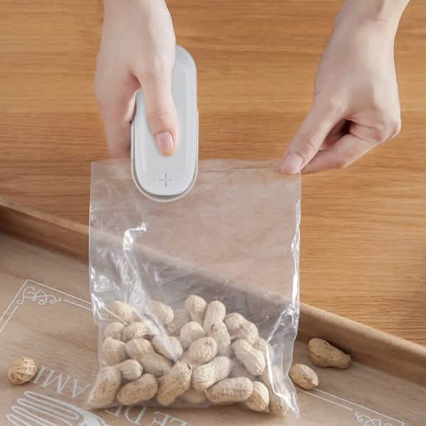 Heated Vacuum Chip Bag Sealer