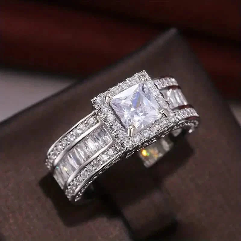 Shiny Halo Ring Inlaid Square Cut Shiny Zirconia Ring